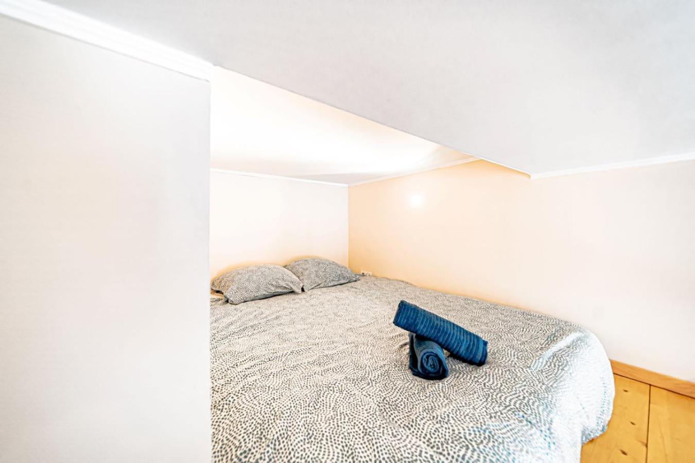 Le Petit Anna 4 Pers Lägenhet Villeurbanne Exteriör bild