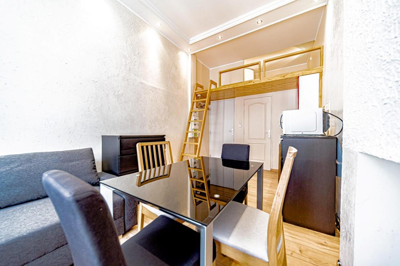 Le Petit Anna 4 Pers Lägenhet Villeurbanne Exteriör bild